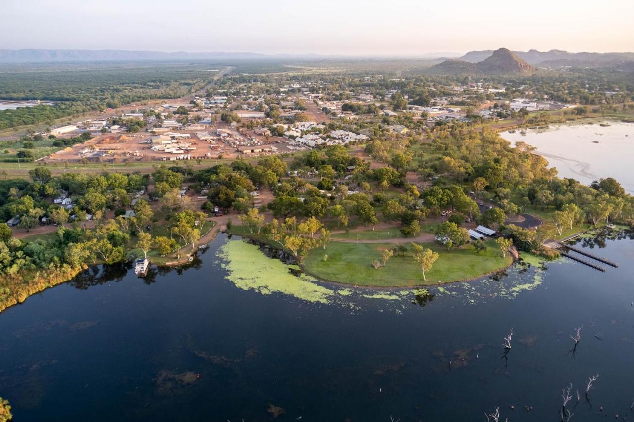 Kimberleyland Waterfront Holiday Park Kununurra Exterior photo