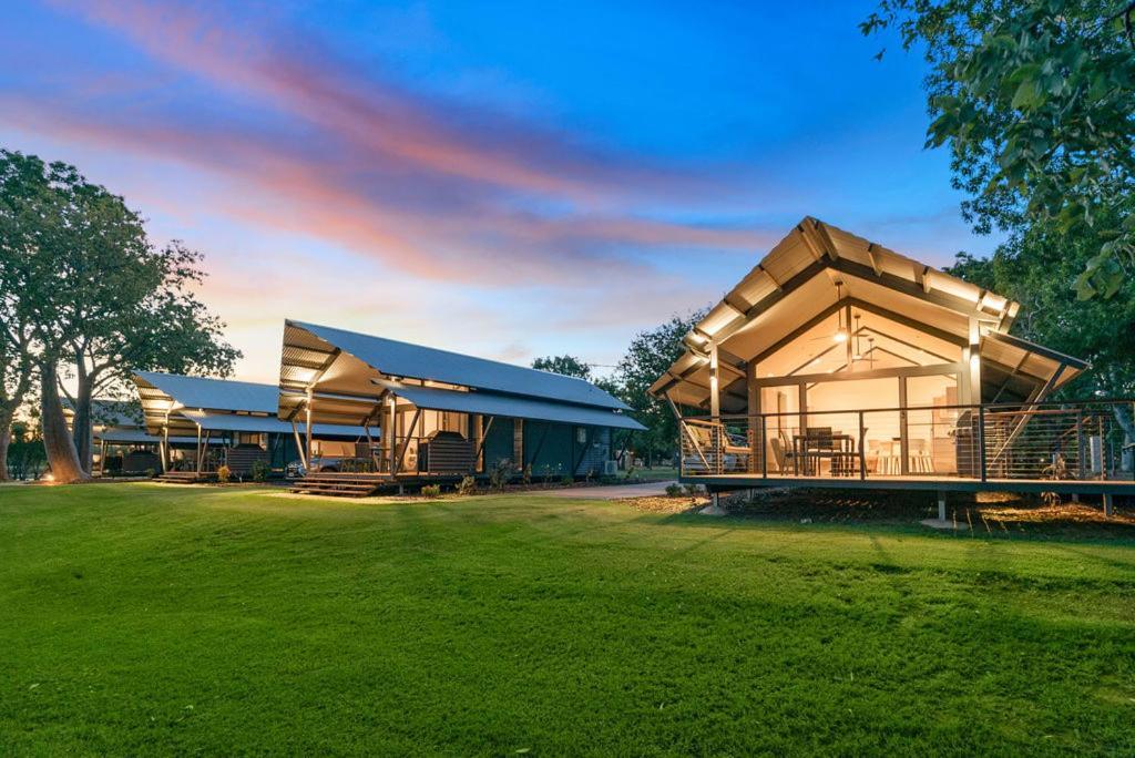 Kimberleyland Waterfront Holiday Park Kununurra Exterior photo