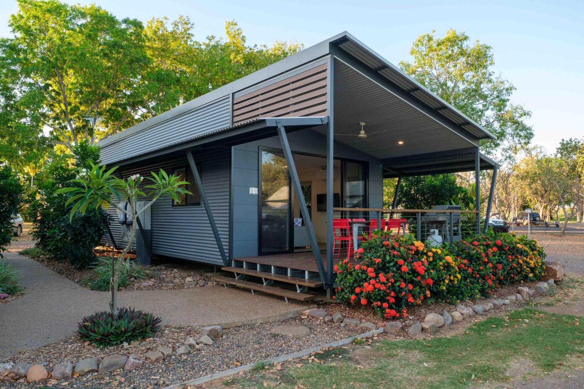 Kimberleyland Waterfront Holiday Park Kununurra Exterior photo