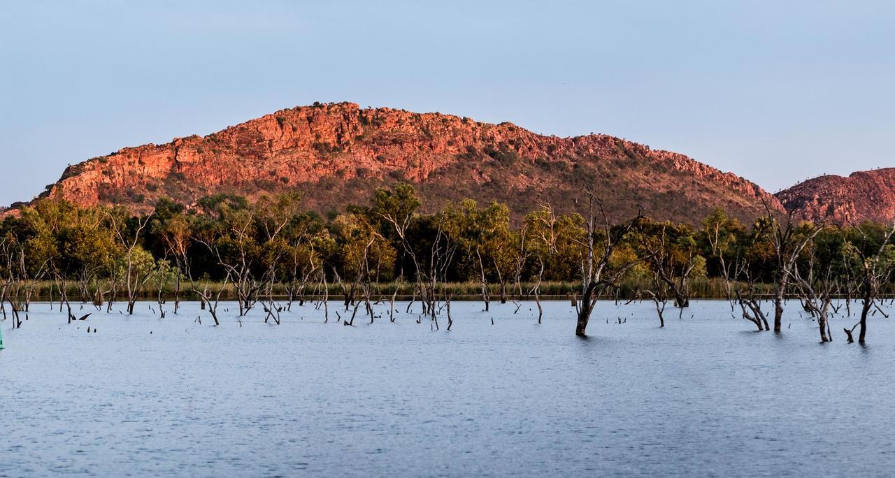 Kimberleyland Waterfront Holiday Park Kununurra Exterior photo